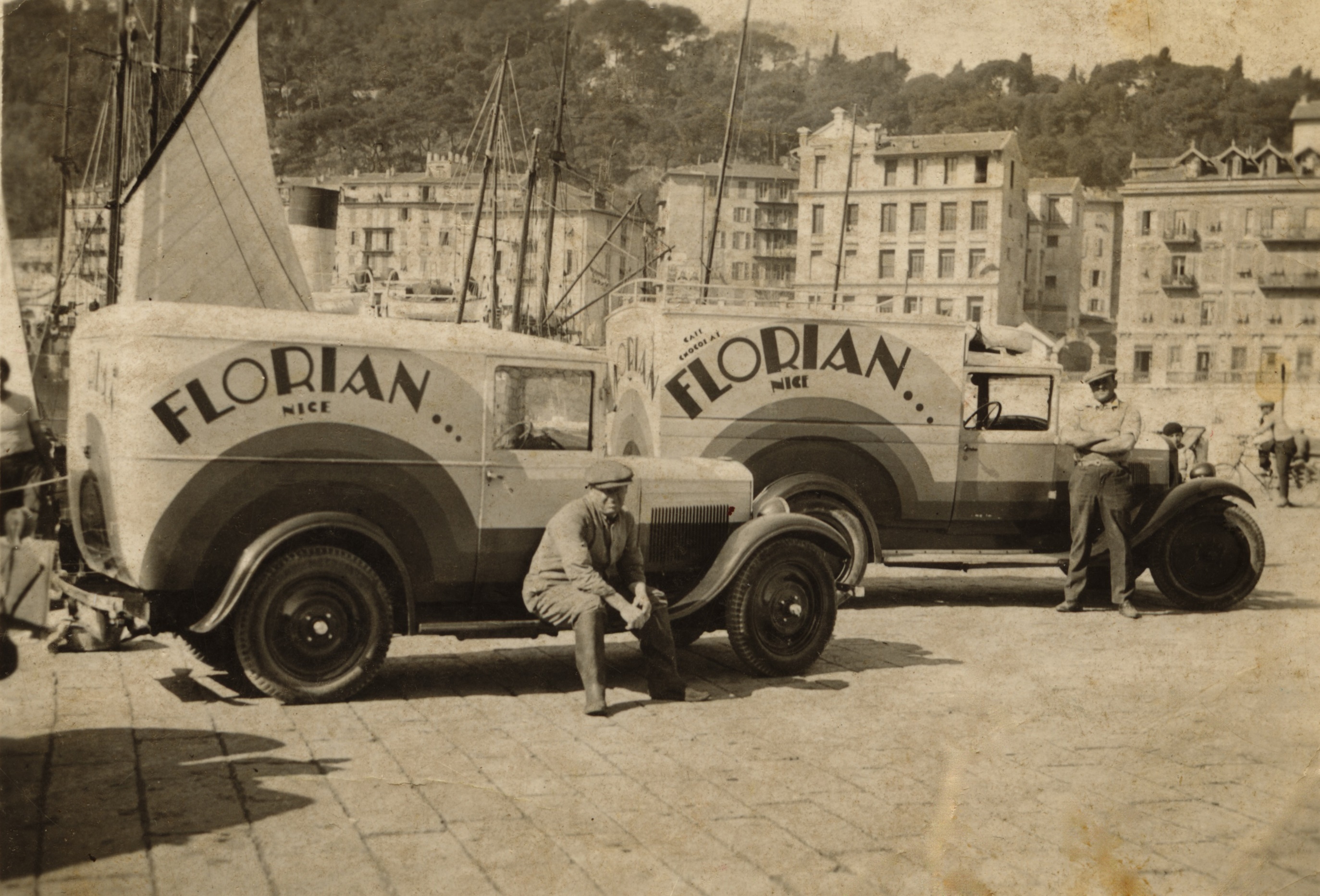 Voiture de livraison de la confiserie Florian de Nice